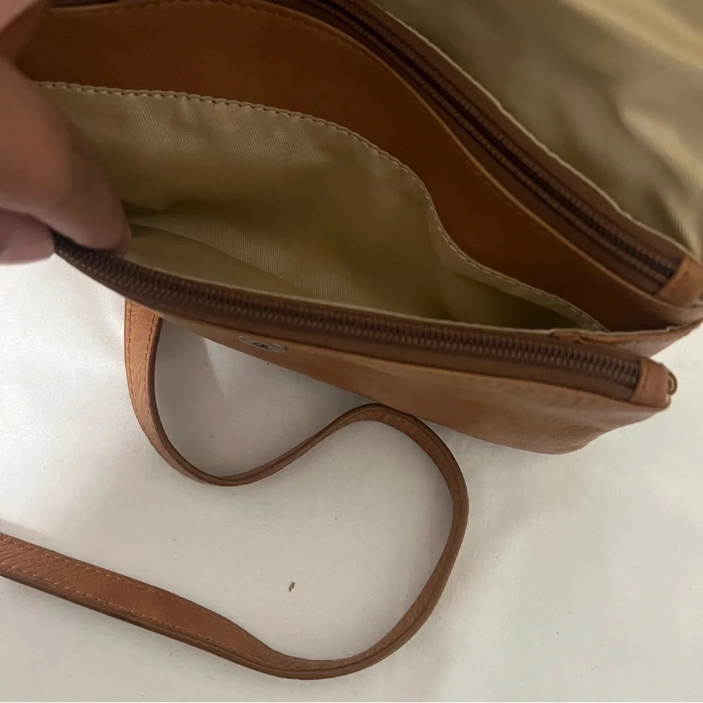 Lucky Brand Women’s Brown/Tan Crossbody Bag Snap Closure Adjustable Strap EUC - Picture 8 of 11